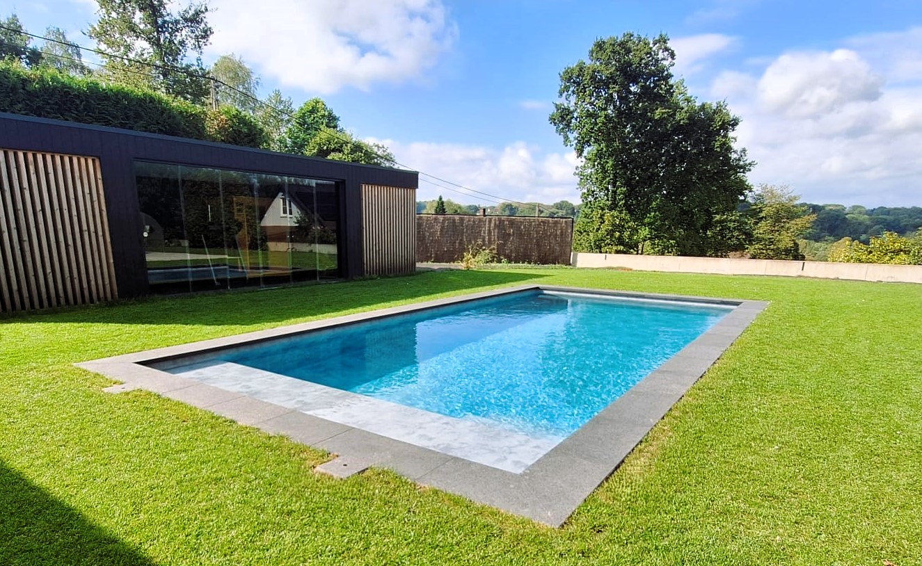 Piscine installée à Lasne